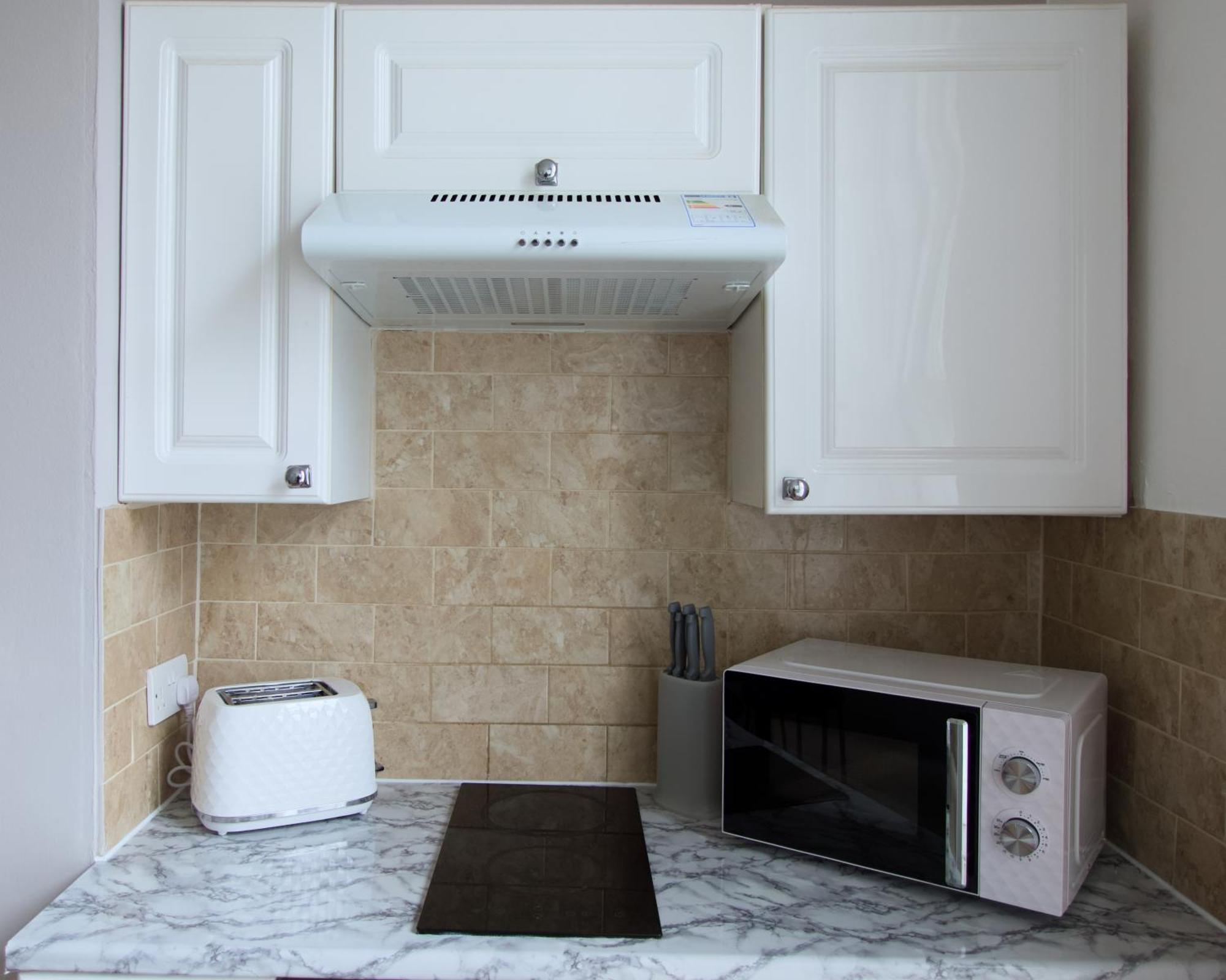 1 Bedroom Apartment - The Opal Челтнъм Екстериор снимка