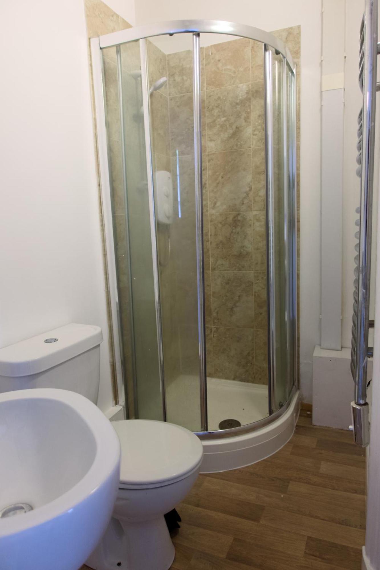 1 Bedroom Apartment - The Opal Челтнъм Екстериор снимка